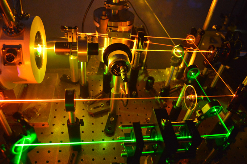 Tipos de Lasers com Definição, suas Utilizações, Vantagens e Desvantagens