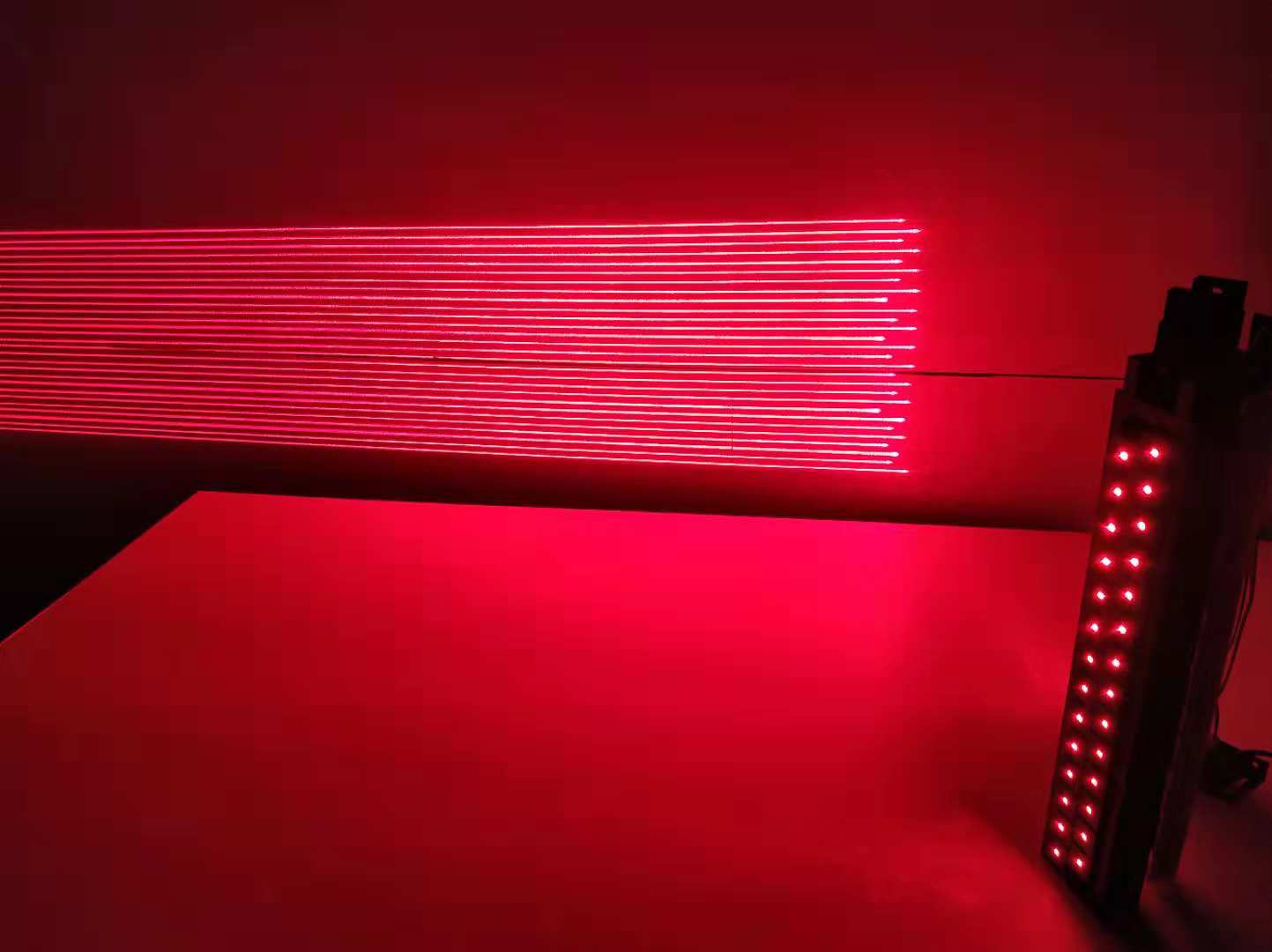M&oacute;dulo laser multilinha para luz laser de advert&ecirc;ncia em encruzilhadas